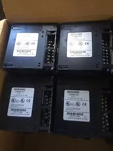 Módulo de salida GE Fanuc IC693MDL741F 12/24 VDC .5A 16PT negativo - Imagen 1 de 4