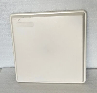 Airaya 24dBi Wide Band Flat Panel Directional Outdoor Antenna - Image 1 of 4