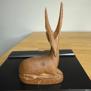 Carved Solid Wood Gazelle Seated Figurine MCM VINTAGE READ - Picture 1 of 20