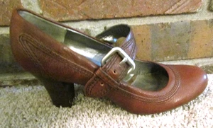 NATURALIZADOR ENTENDIDO N5 COMFORT Talla 10 M MARRÓN CAFÉ TACONES ZAPATOS HEBILLA CÓMODOS - Imagen 1 de 7