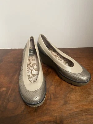 London Fly 38 Foto 1 de 4