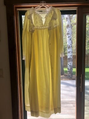 Conjunto Peignoir Vintage Saks Fifth Avenue Clima Cálido - Vestido y Bata - Talla: S/M Foto 1 de 4