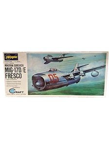 HASEGAWA MIG 17D/E FRESCO, PLASTIKMODELLBAUSATZ IM MASSSTAB 1:72  - Bild 1 von 2