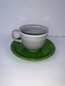 Juego de tazas de té Fiestaware trébol verde platillo 1992 vintage y gris perla (F155) - Imagen 1 de 8