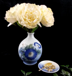 Royal Copenhagen Porcelain  1963 - 69Vase and Dish, Luxury Gift Floral Designs - Picture 1 of 20