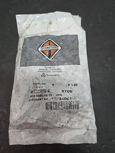 NOS Confezione da 6 International 682840C1 Borchia, Collettore a Testa Cilindro - Foto 1 di 3