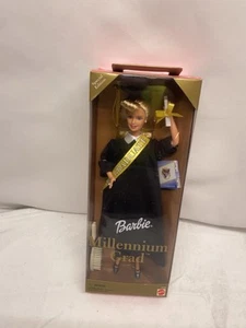 Muñeca Barbie Millennium Grad Edición Especial 1999 - Imagen 1 de 3