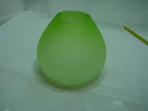 C430/ Bauchige Cortina Vase, grün mattiertes Glas - Bild 1 von 1
