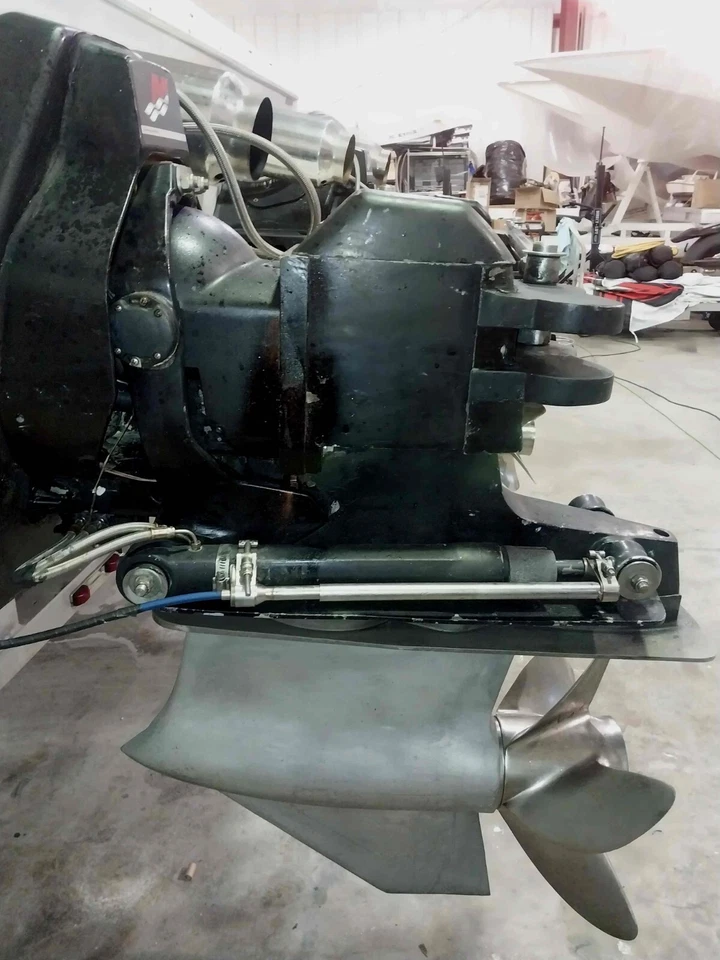 BMax Outdrive for engines up to 900hp - Image 1 of 1