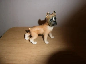 Vintage kleiner Porzellan Boxer Hund. Westdeutschland.Ohrenspitzenschaden. 8,3 cm (E4a) - Bild 1 von 7