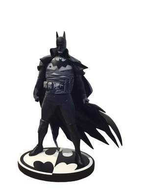 Batman Black & White BATMAN 1:10 Scale Statue by Mike Mignola McFarlane Toys - Image 1 of 4