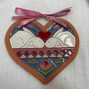 Cindy Wallace Ceramic Heart with Bunnies 1989 - Picture 1 of 2