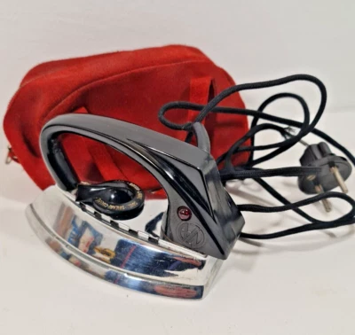 ANCIEN PETIT FER A REPASSER DE VOYAGE DE LA MARQUE ZOELLER - Photo 1/4