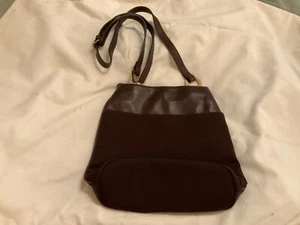 LIZ CLAIBORNE STUNNING BROWN CANVAS LINED SHOULDER BAG - Picture 1 of 9
