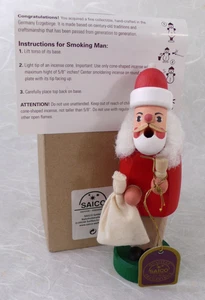 Neu im Karton mit Etikett SAICO WEIHNACHTSFEIERTAG "WEIHNACHTSMANN" HANDGEFERTIGTER HOLZ RÄUCHERMANN - Bild 1 von 3