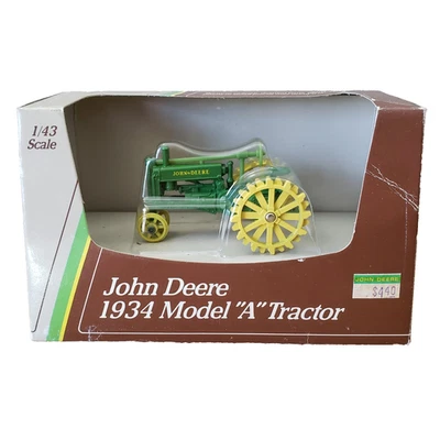 Ertl 1934 John Deere Model A Tractor Diecast 1:43 - Image 1 of 4