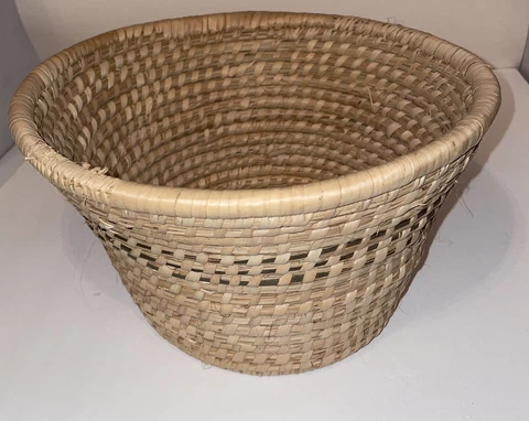Hand Woven South Carolina Sweetgrass Gullah Basket Bucket 6" Tall 10” Round Cover