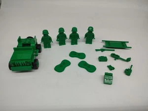 LEGO Toy Story 7595 Green Army Men On Patrol con Jeep - Imagen 1 de 3