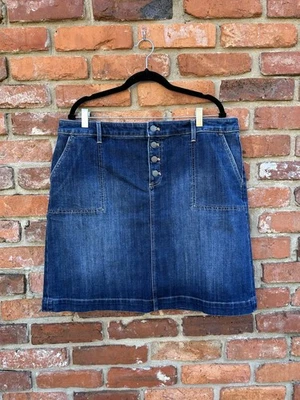 Talbots Denim Skirt 16 Button Front Blue Jean Large Front Pockets Oyster Wash - Image 1 of 4