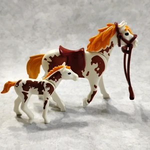Playmobil braun/weißes Pferd + Fohlen Sattel Trense Reiterhof Bauernhof B4 - Bild 1 von 1