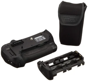 Nikon MB-D12 Multi Battery Power Pack - Picture 1 of 2