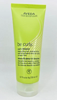 Potenciador de rizos rizados Aveda Be 6,7 fl. oz./oz. liq./200 ml Foto 1 de 2
