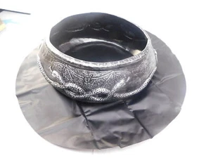Bowl & Mat Only Cauldron Mister Lg Bowl w/Snakes Design Halloween Trick-Or-Trick - Picture 1 of 3