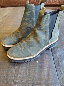 TOMS Womens Forest Green & Black Camouflage Dakota Ankle Boots Size 11 - Picture 1 of 5