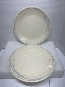 Lote de 2 platos de cena Corelle Blue Lily descontinuados hechos en EE. UU. por Corning - Imagen 1 de 5