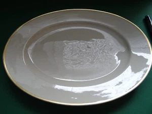 Rosenthal Vorlegeplatte Elfenbein mit Goldrand 37,5 mal 28, H 3,5 alt Rosen - Bild 1 von 6