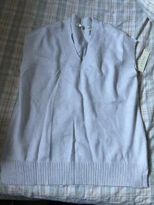 Cyrus Women’s XS Sleeveless Sweater Vest Loose Knit gray V-neck High Low NWT - Picture 1 of 5
