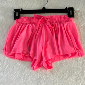Katie J Nyc Farrah Shorts Neon Hot Pink Mädchen Medium Schmetterling Shorts weich fließend - Bild 1 von 6