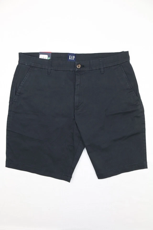 Gap Men's Size 34 Flat Front Shorts Color Black / B4.