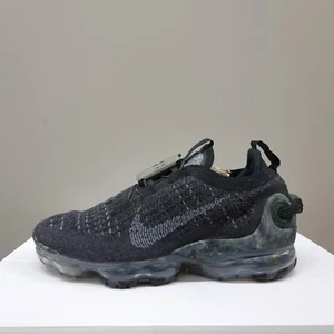 NIKE AIR VAPORMAX 2020 FLYKNIT ""NERO GRIGIO SCURO"" (CJ6741 003) - Foto 1 di 13