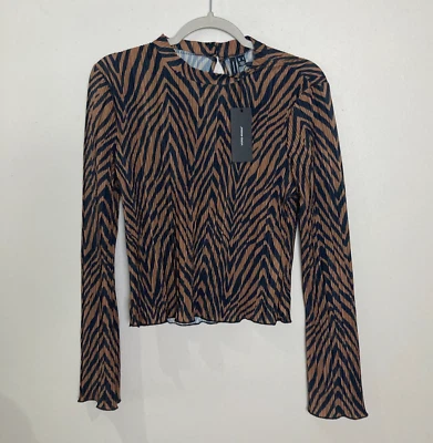 Vero Moda NWT Wilhelmina Plisse Top Chocolate Torte Stripe Pleated Women's Small - Image 1 of 4