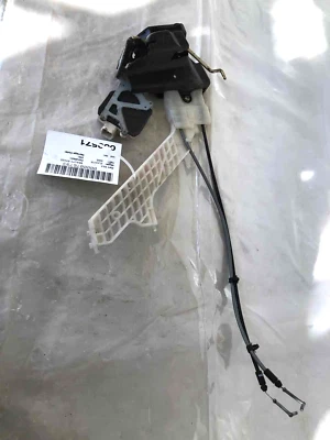 Cerradura de puerta trasera HYUNDAI ELANTRA 2001-2006 lado derecho del pasajero 2,0 L OEM Foto 1 de 4