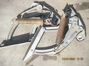 Holden HQ HJ HX HZ WB Bonnet Hinges - READ DESCRIPTION - Picture 1 of 3