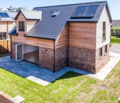 LARCH/DOUGLAS FIR & CEDAR SOFTWOOD CLADDING FENCING WOOD BOARDS - SAWN & PLANED - Image 1 of 2