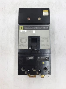 Disyuntor de circuito Square D KH36100 3 polos 100 amperios 600 V - Imagen 1 de 10
