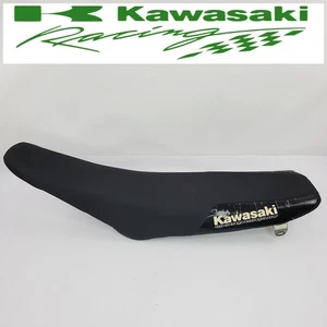 Kawasaki KX250F KX 250F 2005 asiento silla de montar cubierta de circuito profesional OEM 53066-0079-339 - Imagen 1 de 15