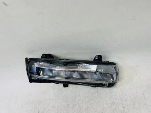 Ford Mustang RH 2018 2019 2020 2021 2022 2023 LUZ ANTINIEBLA LED DERECHA DRL OEM - Imagen 1 de 3