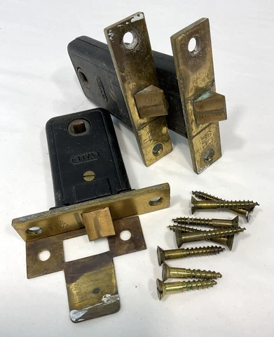 Antique Brass Door Hardware Passage Mortise Lock Box Lot: YALE, Made in U.S.A Cover