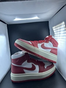 jordan 1 elevate high summit bianco varsity rosso taglia 11w nuovo senza scatola top  - Foto 1 di 6