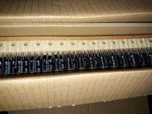 25 piezas NUEVAS TAPAS FROLYT EKR 10uF 63V BAJAS ESR ¡IDEAL PARA AMPLIFICADORES/PREAMPLIFICADORES DE AUDIO! - Imagen 1 de 2
