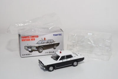 A94 1:64 3 INCH TOMICA TOMY VINTAGE LV-N32A NISSAN LAUREL POLICE MIB - Immagine 1 di 4