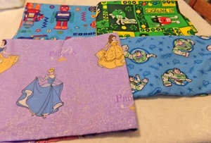Lot of 4 Pieces Kid's Novelty Fabric Disney Princesses Buzz Lightyear 1 & 1/2 yd - Picture 1 of 5