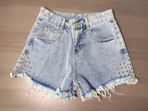 Jeans Fashion Boutique Mom Shorts XS Low Rise Cut Off Shortie Silver Beads - Picture 1 of 9
