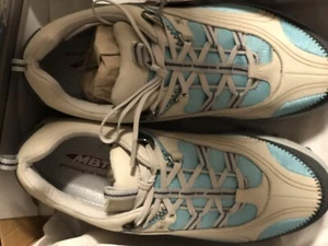 Mujer MBT CHAPA Azul Azul Fisiológico Zapatos Tenis EUR 41 US 10 NUEVOS - Imagen 1 de 3