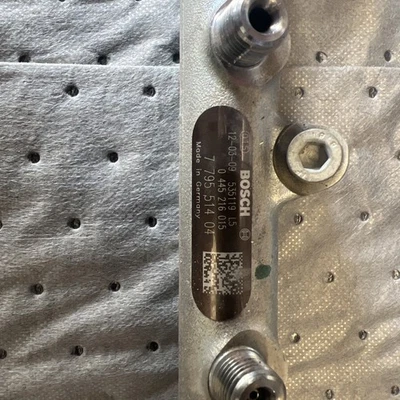 Оригинальная труба накопителя для труб инжектора давления рельсы дизельного топлива BMW E90 335d M57N2 - Изображение 1 из 4