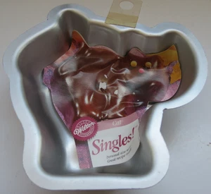 Wilton Singles! Cat Cake Pan 2105-1123 #1 - Picture 1 of 10